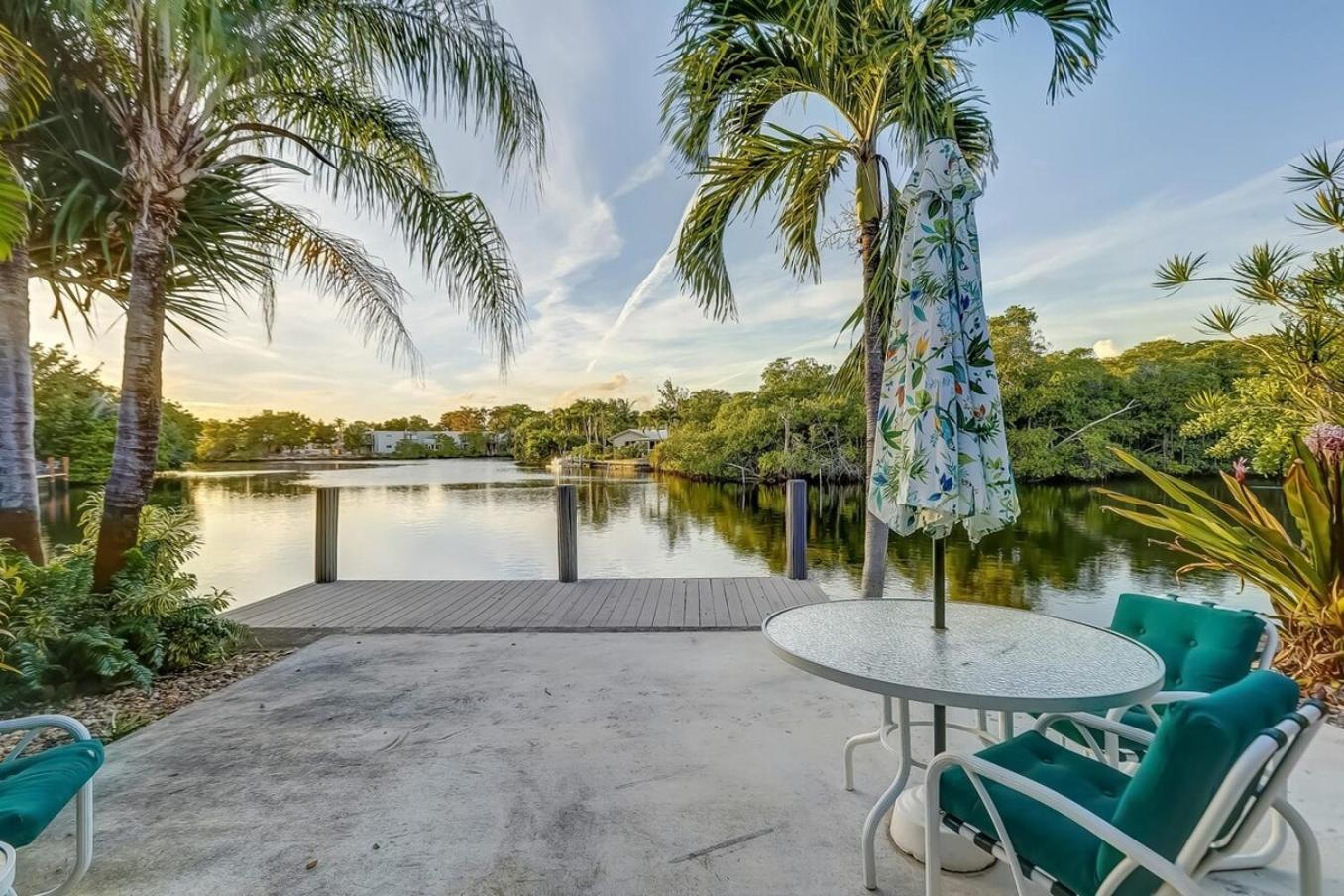 Waterfront Apartment Private Patio Pool Fort Lauderdale Eksteriør billede