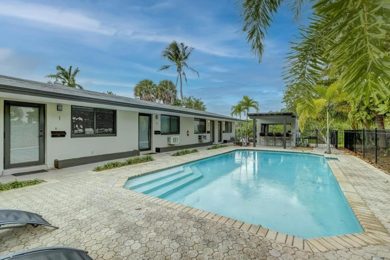 Waterfront Apartment Private Patio Pool Fort Lauderdale Eksteriør billede