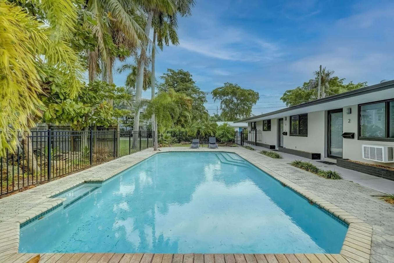 Waterfront Apartment Private Patio Pool Fort Lauderdale Eksteriør billede
