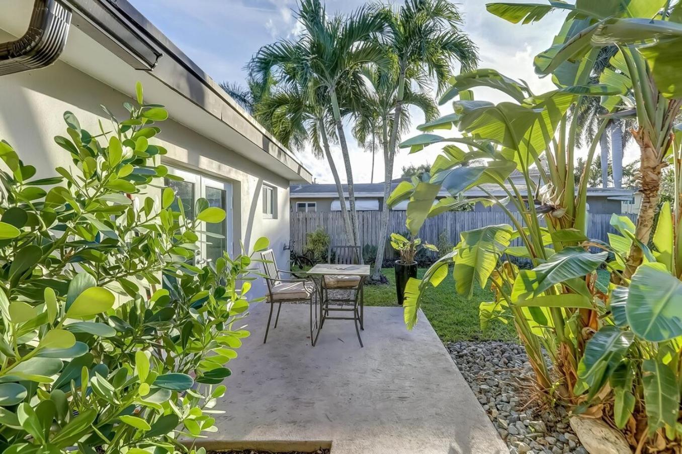 Waterfront Apartment Private Patio Pool Fort Lauderdale Eksteriør billede