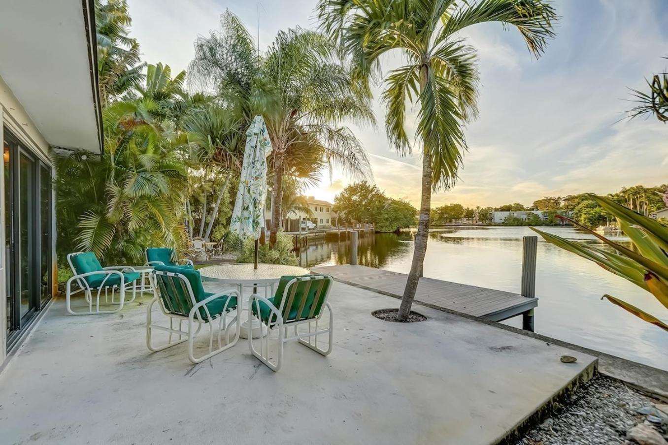 Waterfront Apartment Private Patio Pool Fort Lauderdale Eksteriør billede